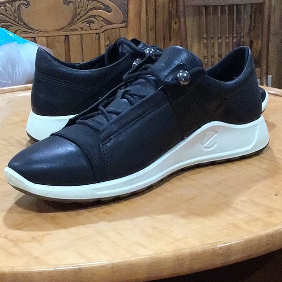 Ecco shoes size US 8, EU 39 - Picture 4 of 5